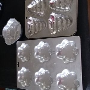 Aluminum Holiday Bakeware Bundle